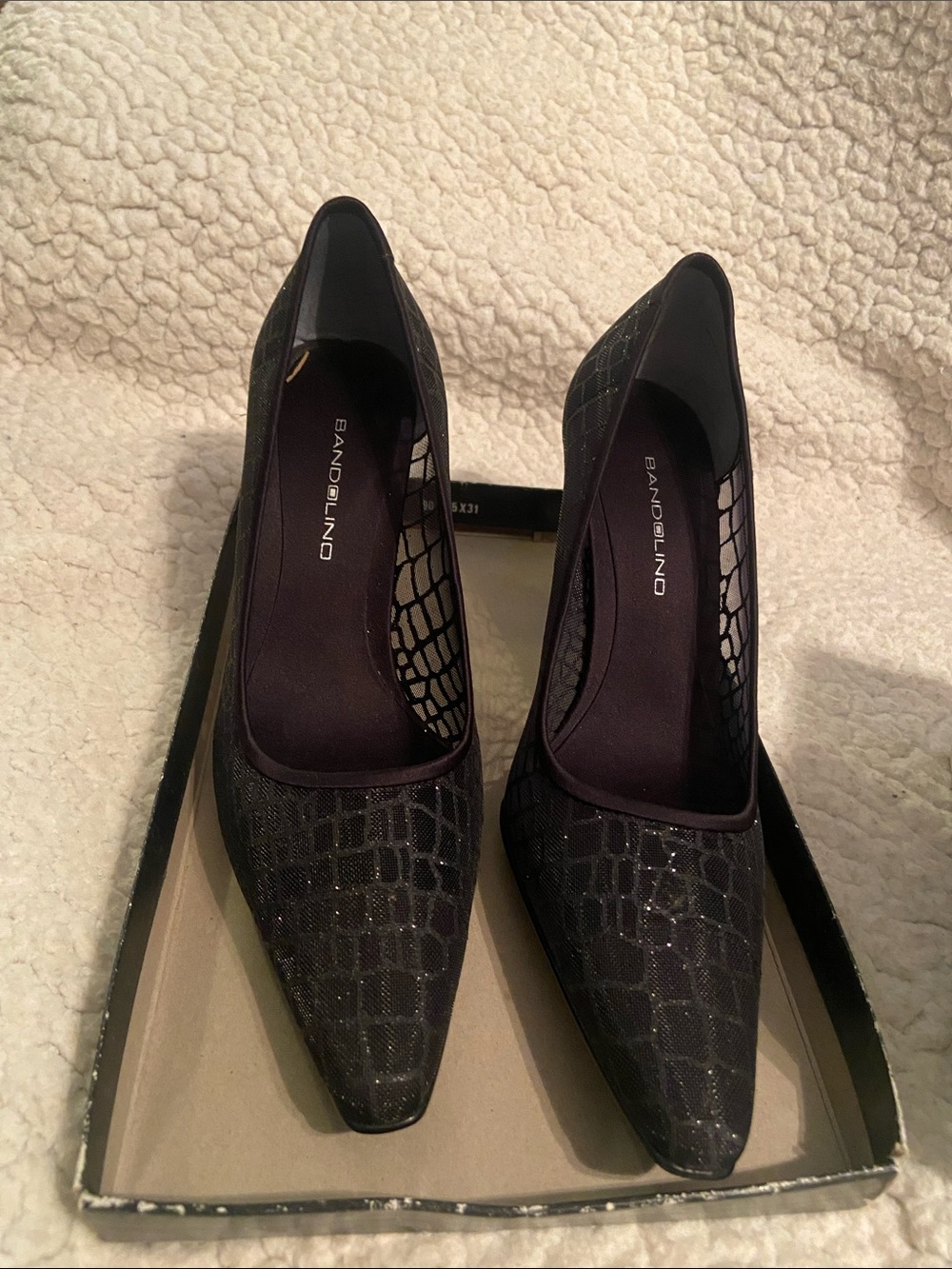 Bandolino Black Croc-Embossed Pointed Toe Heels